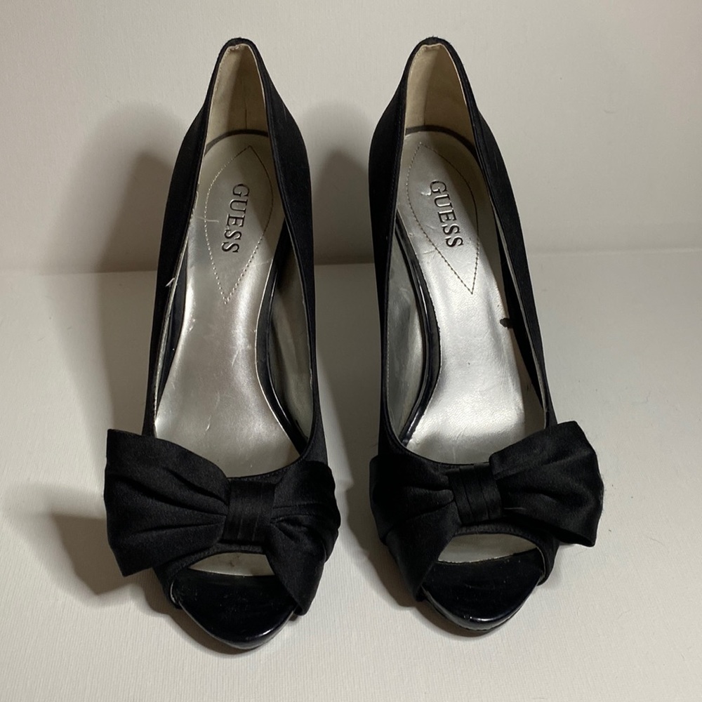 Black fancy bow heels